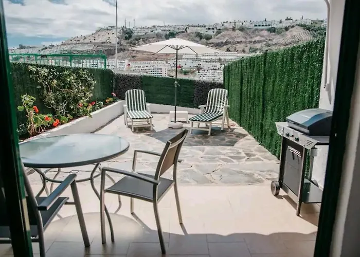 Apartment With Garden A Few Minutes From The Sea